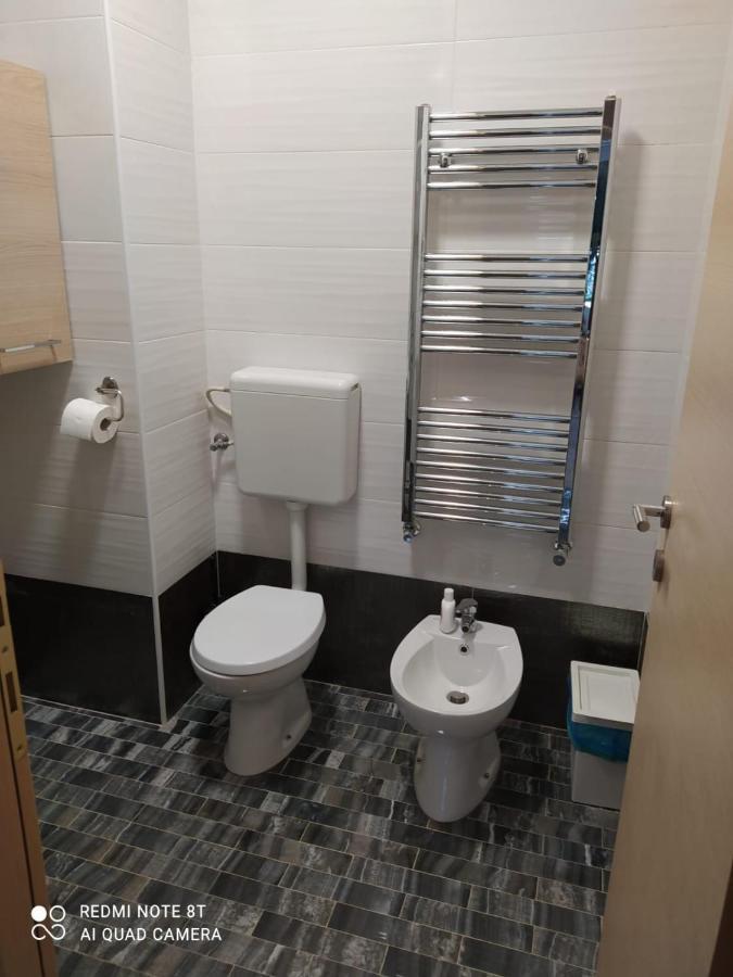 Bluhouse Appartement Genua Buitenkant foto